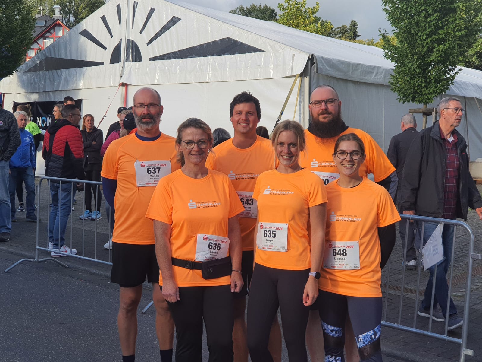 MES-Runners beim Firmenlauf