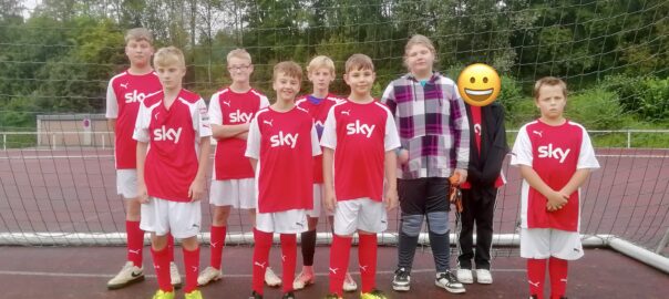 Michael-Ende-Schule richtet die Vorrunde des Regionalentscheid Fußball aus