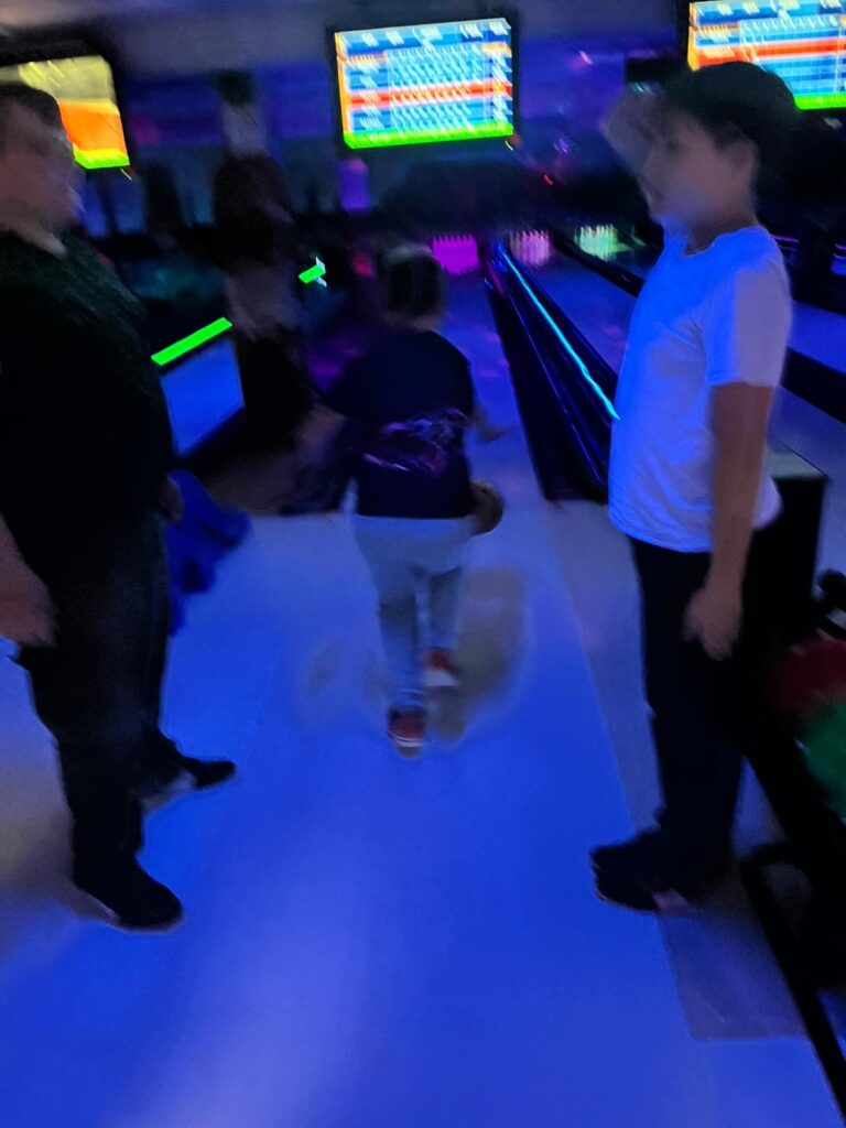 Klasse 6 und 7 beim Bowling