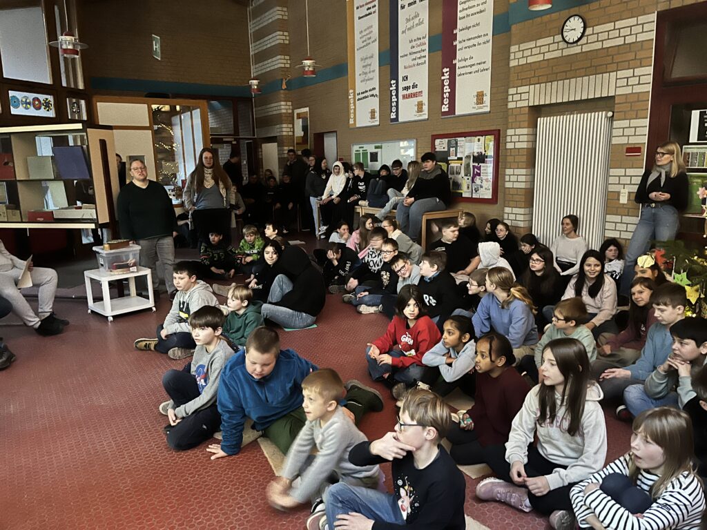 Erste Adventsschulversammlung