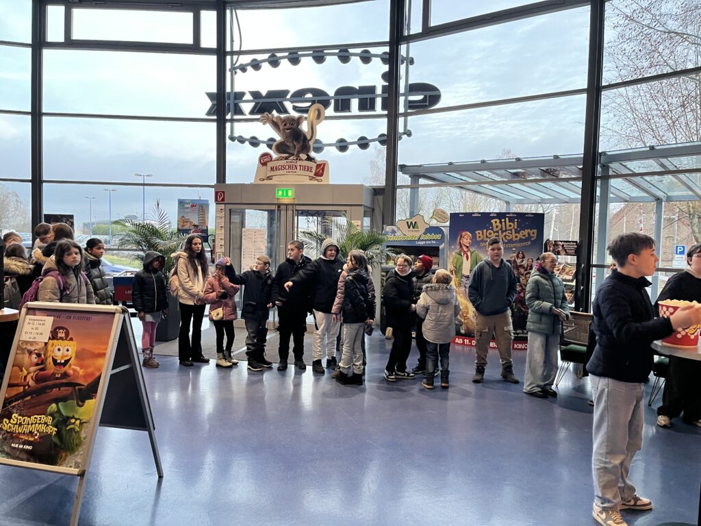 "Momo" im CINEXX-Hachenburg