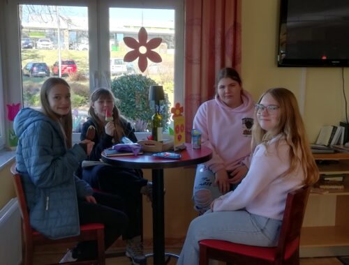 Belohnungs-Eis-Essen für das Tischtennis-Team