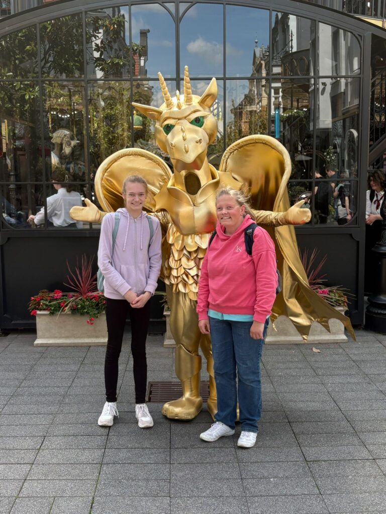 Viel Spaß und ganz viel Wasser - Die Klasse 9 im Phantasialand
