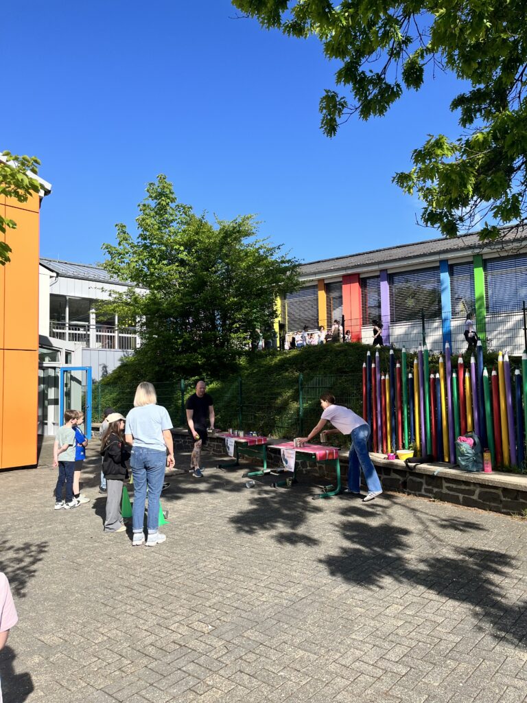 Gemeinsames Spielefest der Wolfsteinschule und der Michael-Ende-Schule